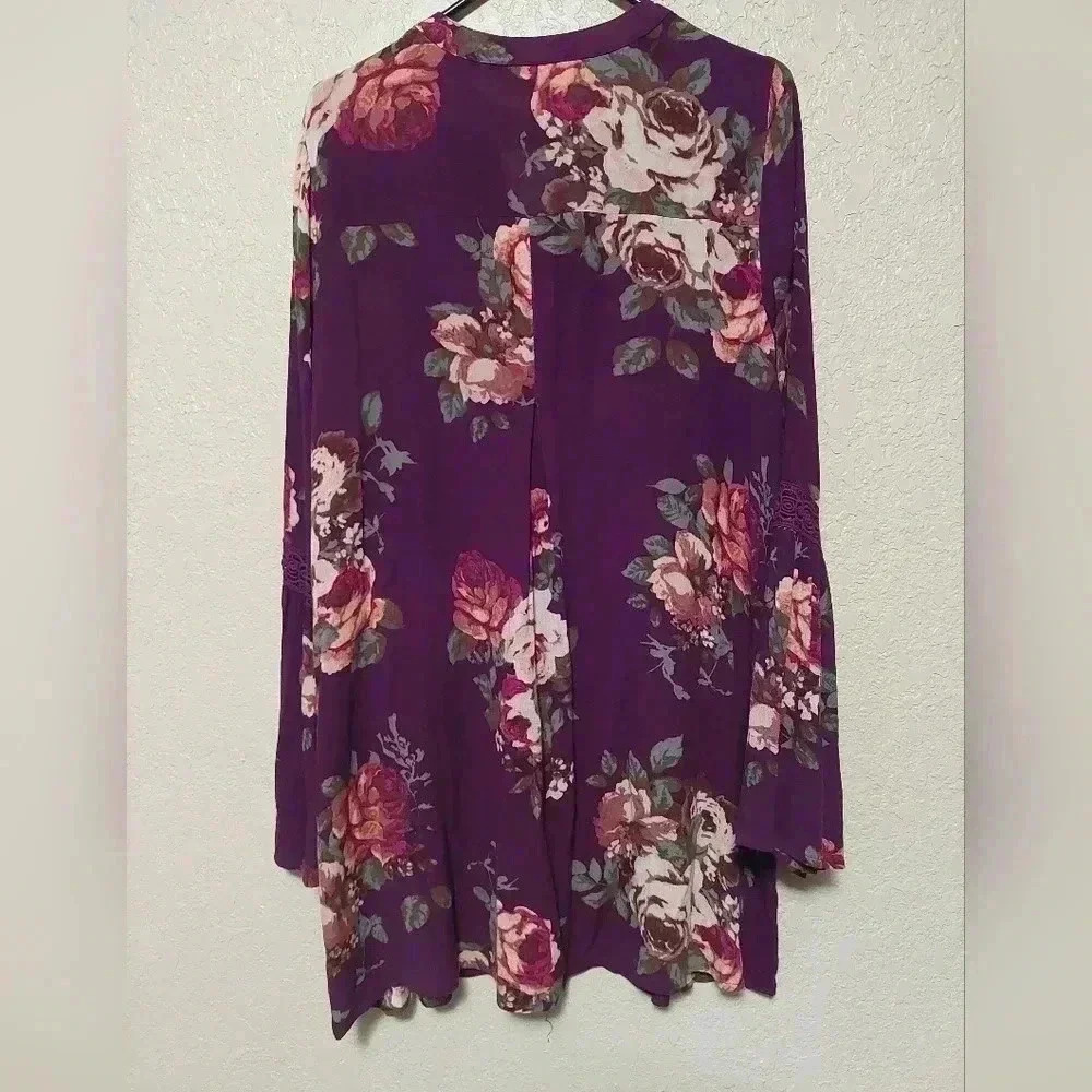 Altar'd State long sleeve Tunic dress with bell sleeves Size Medium - Picture 5 of 5